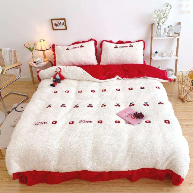 New Thickened Lamb Plush Towel Embroidered Four-piece Set of Double-faced Crystal Plush Linens Korean Lotus Leaf Edge Baby