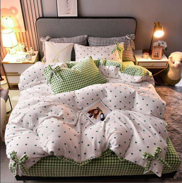 Winter Thick Milk Velvet Double Block AB Version of Bowknot Four-piece Set of Single Double Quilt Cover Bed Hat Bedding Baby
