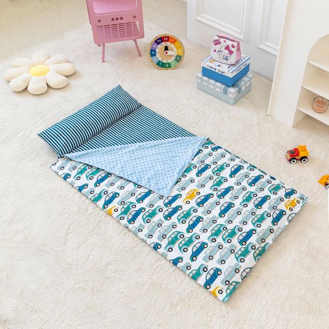 Soft And Skin Friendly Cartoon Cotton Suitable For Child Dot Blanket Set Wholesale Daycare Toddler Nap Mat